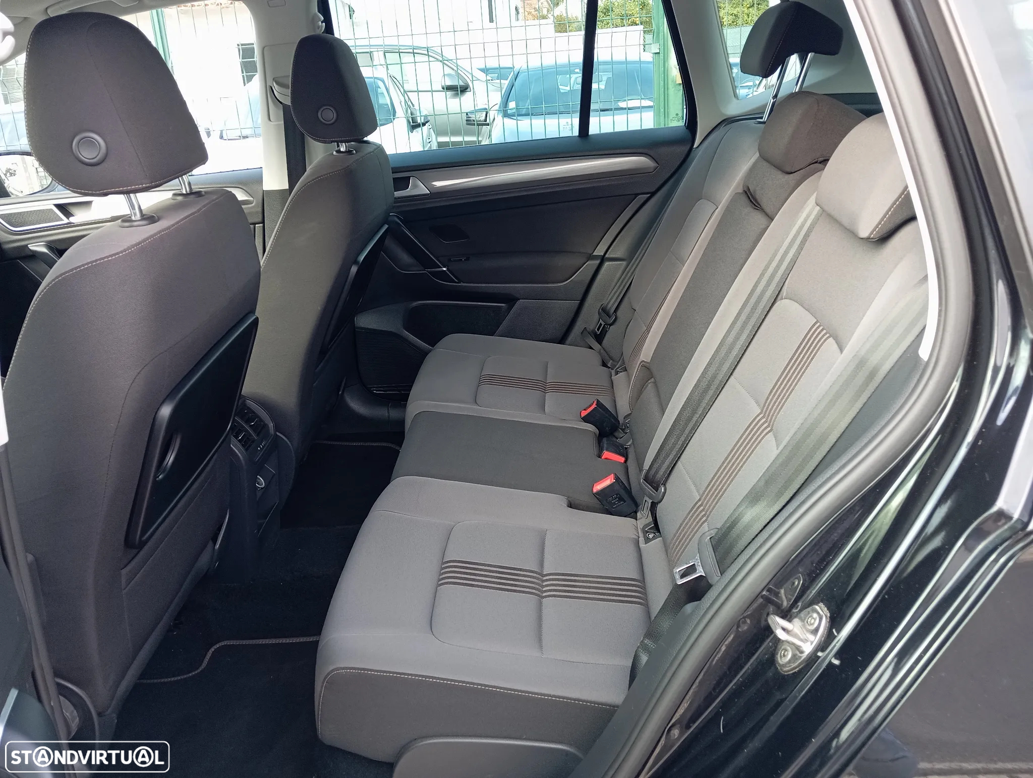 VW Golf Sportsvan 1.6 TDI BlueMotion Allstar - 14