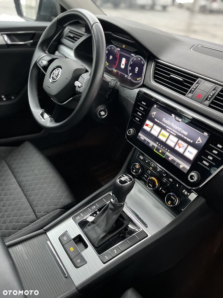 Skoda Superb 2.0 TDI SCR Ambition DSG - 26