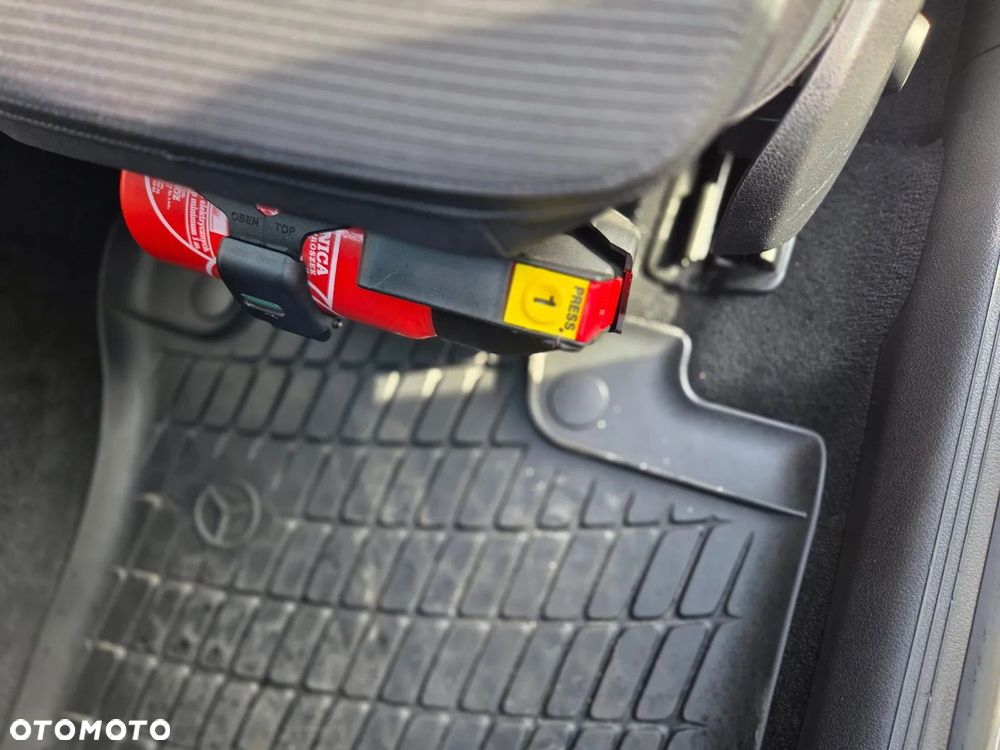 Mercedes-Benz Klasa C 200 mHEV 4-Matic Avantgarde - 22