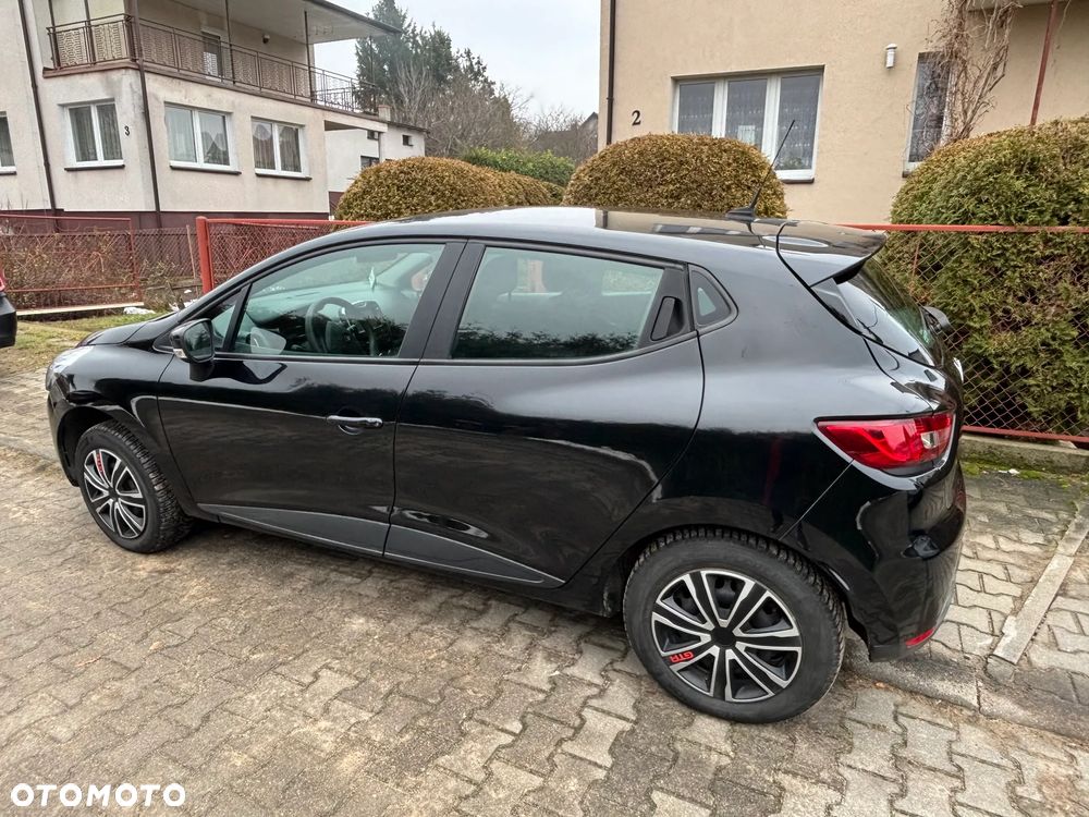 Renault Clio 1.2 16V 75 Experience - 5