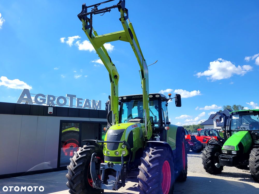 Claas ARION 640 CIS z ładowaczem FL 150 - 29
