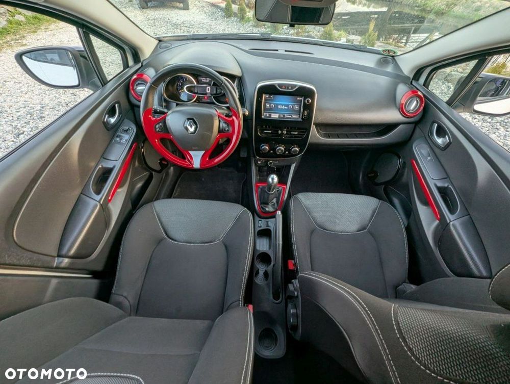 Renault Clio - 16