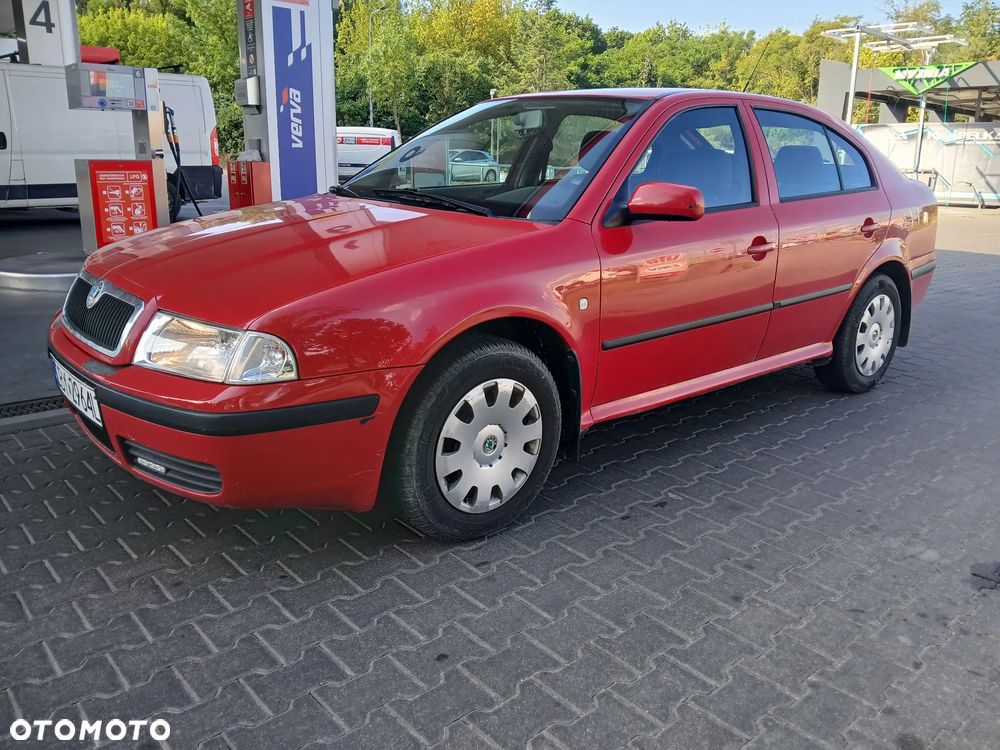 Skoda Octavia 1.6 Elegance - 2