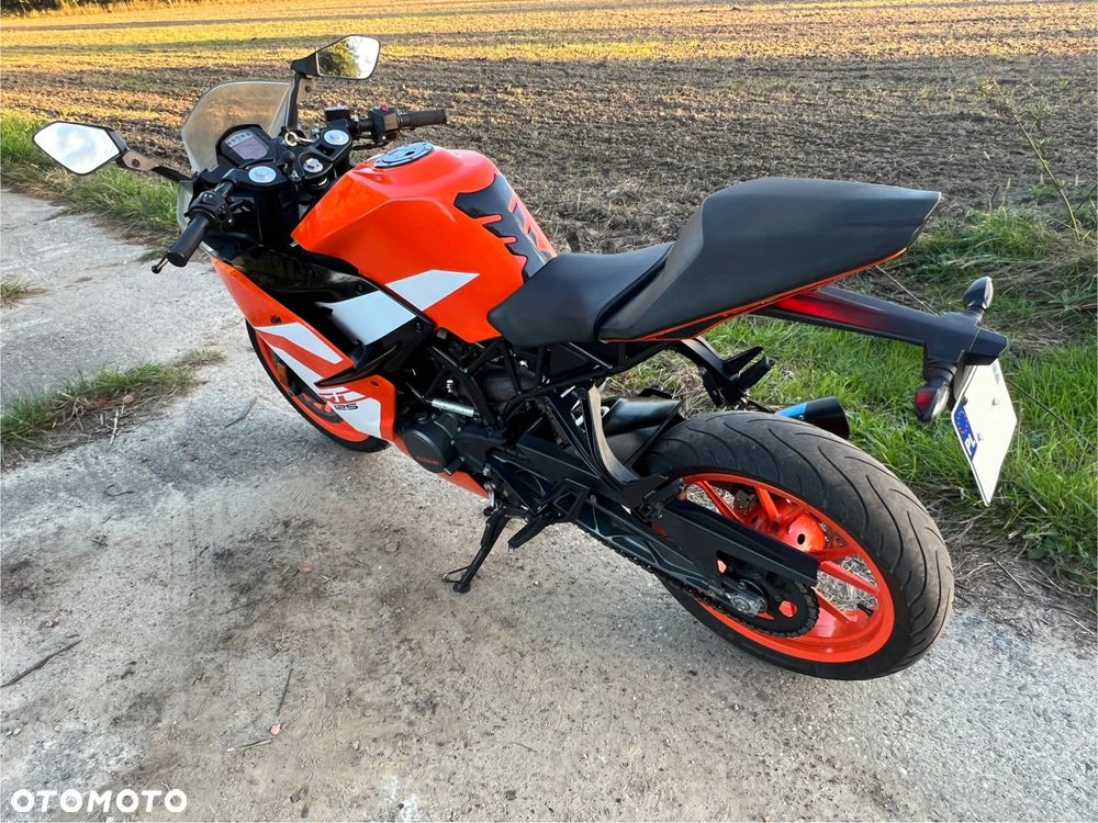 KTM RC 125 - 6