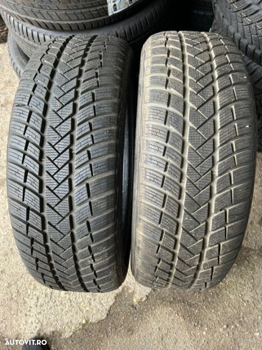 vând 2 anvelope 235/55/19 vredestein de iarnă ca noi - 1