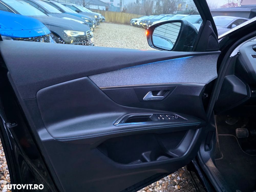 Peugeot 3008 PureTech 130 Stop & Start GPF EAT8 GT - 22