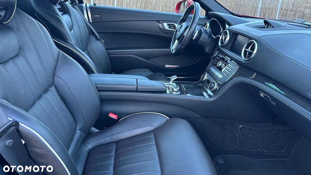 Mercedes-Benz SL 350 7G-TRONIC - 16