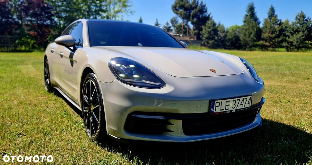 Porsche Panamera 4 - 1