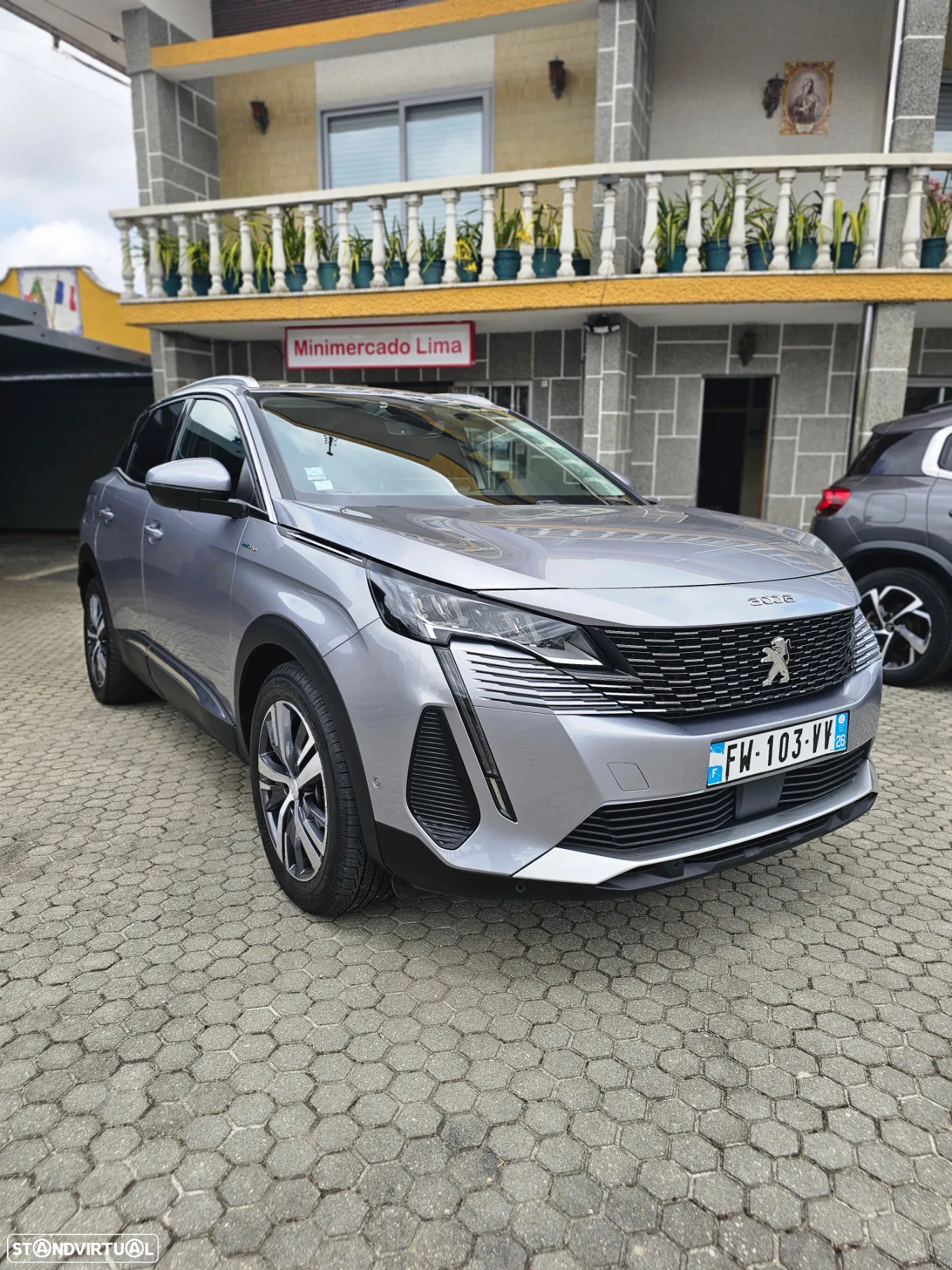 Peugeot 3008 1.6 Hybrid Allure e-EAT8 - 4