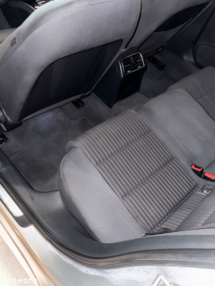 Audi A4 Avant 2.0 TDI Multitronic - 12
