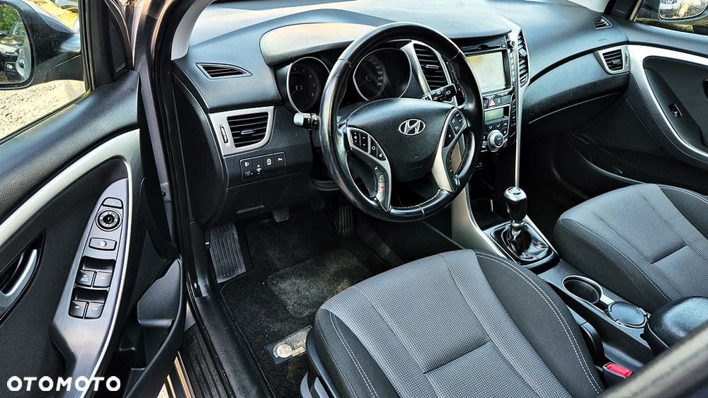 Hyundai i30 1.6 GDI Premium - 30