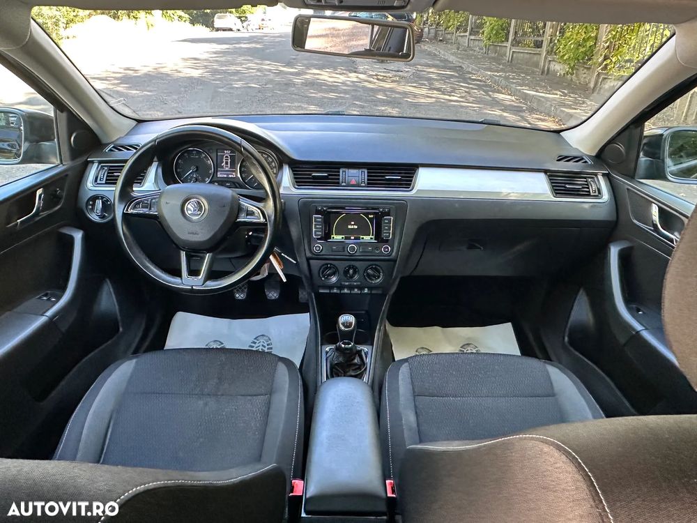 Skoda RAPID 1.2 TSI Active - 10