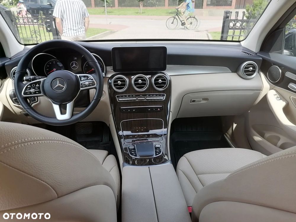 Mercedes-Benz GLC 300 4-Matic - 9