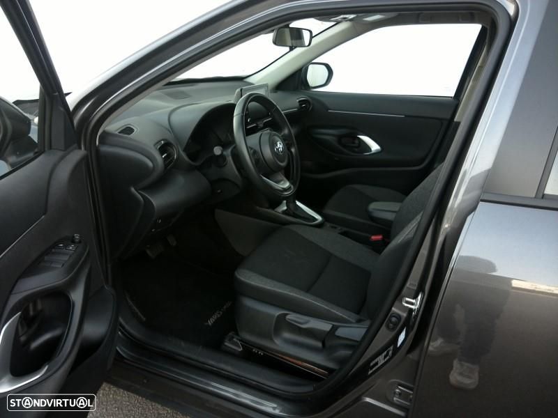 Toyota Yaris Cross 1.5 HDF Comfort Plus - 9