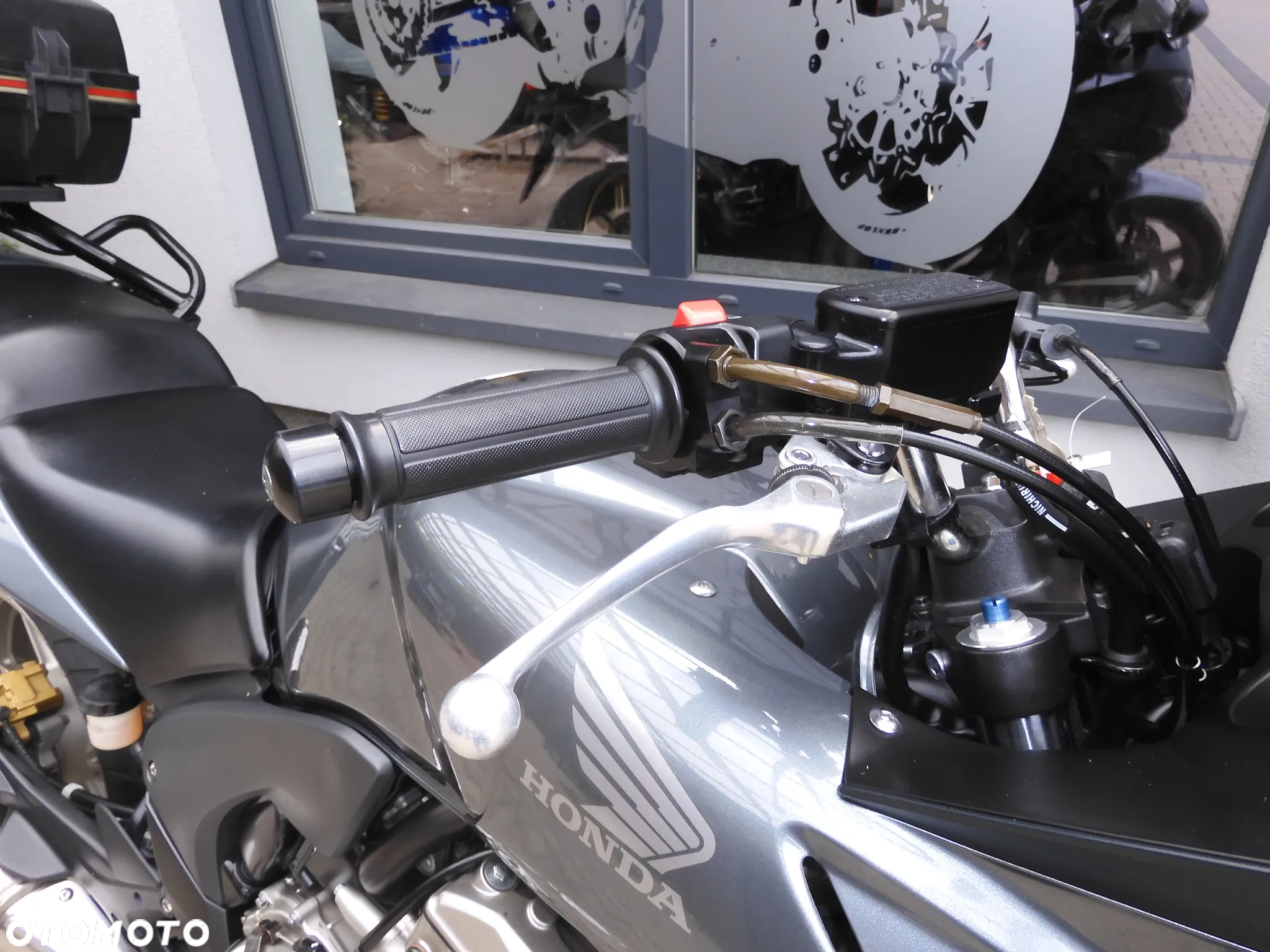 Honda CBF - 6