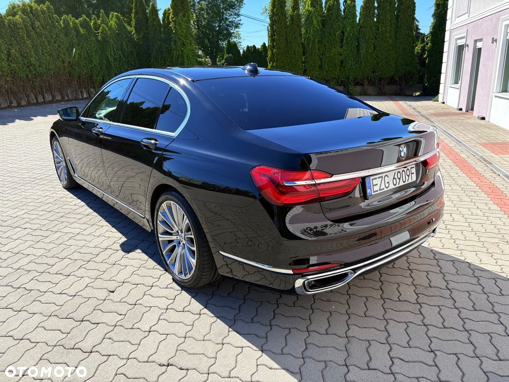 BMW Seria 7 740d xDrive - 9