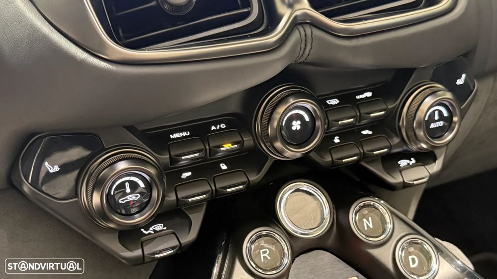 Aston Martin Vantage Roadster V8 F1 Edition - 30