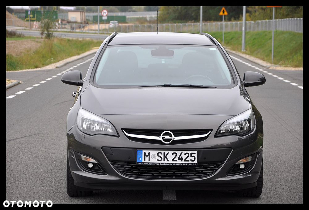 Opel Astra 1.4 Turbo Color Edition - 9