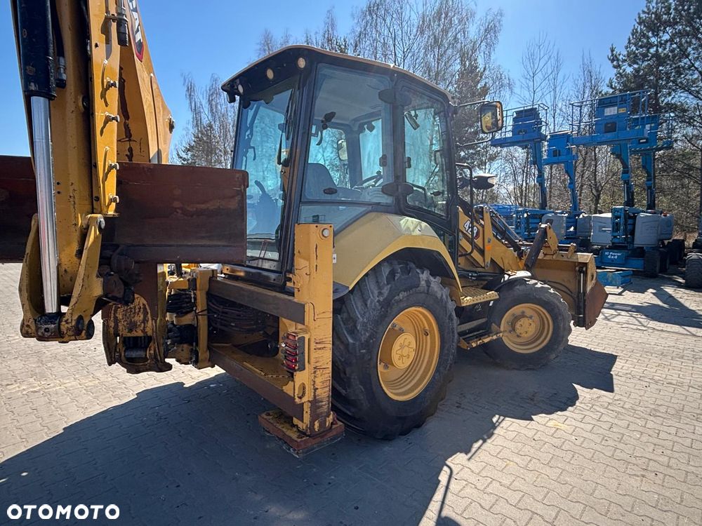 Caterpillar 428 - 2