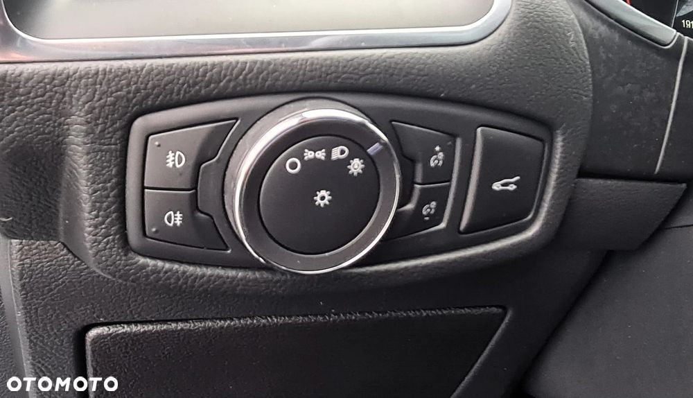 Ford S-Max 2.0 TDCi Bi-Turbo Titanium PowerShift - 32