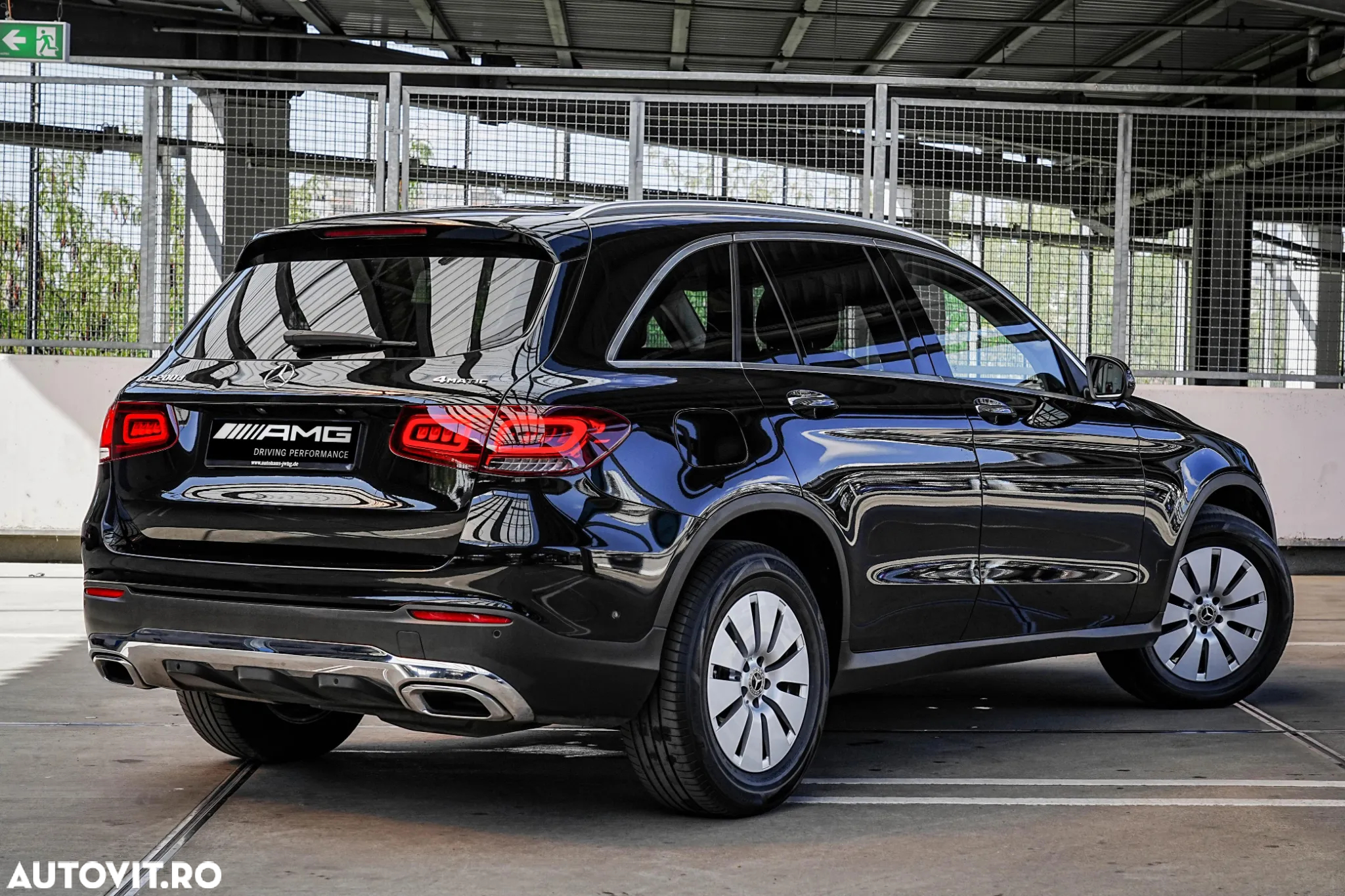 Mercedes-Benz GLC 200 d 4Matic 9G-TRONIC Exclusive - 3