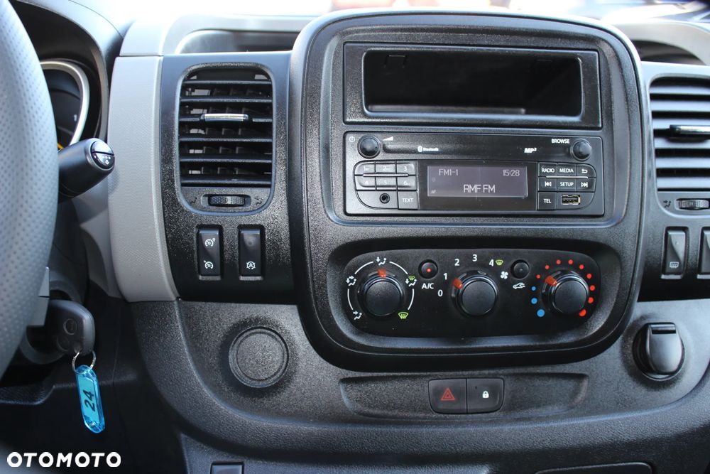 Renault TRAFIC - 10