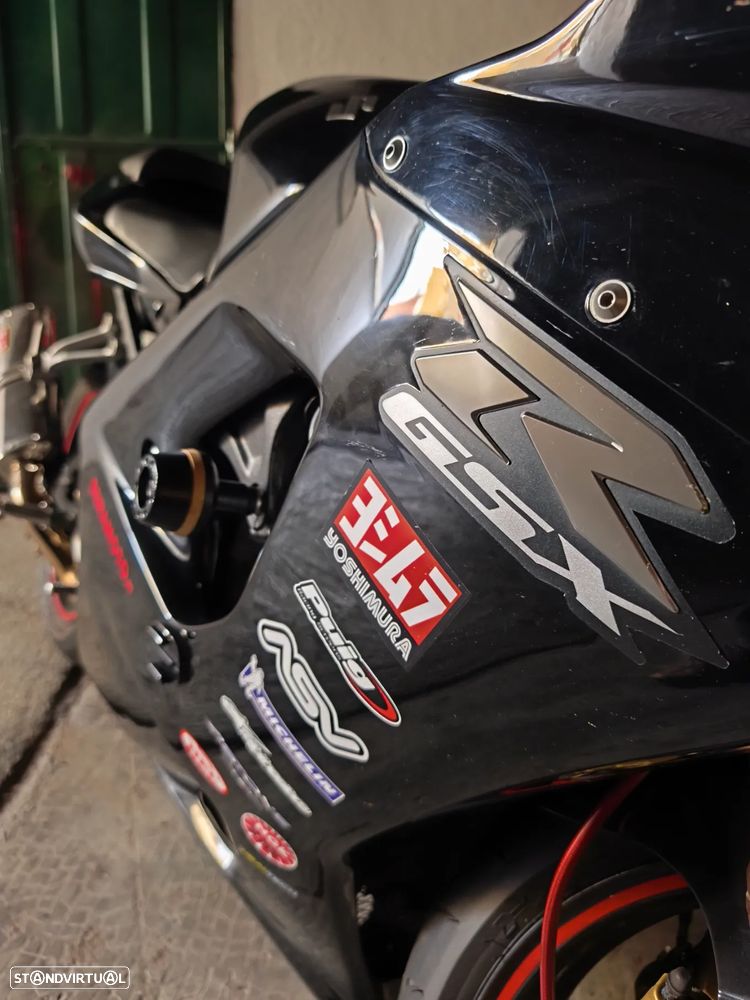 Suzuki GSX-R Sport - 16