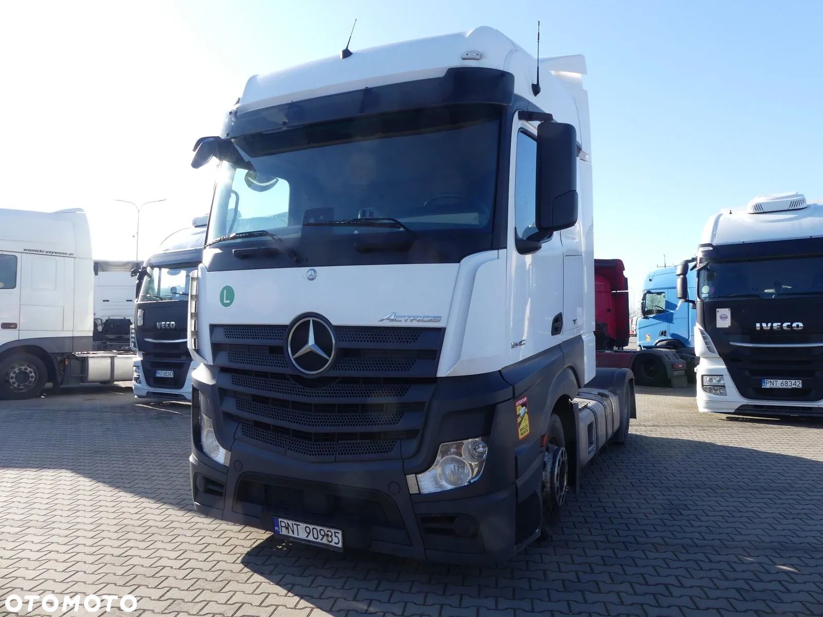 Mercedes-Benz Actros - 1