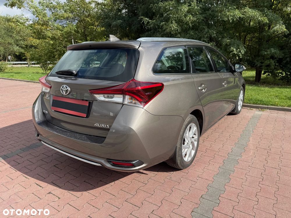 Toyota Auris 1.4 D-4D Active - 4