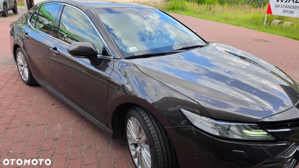 Toyota Camry 2.5 Hybrid Executive CVT - 2