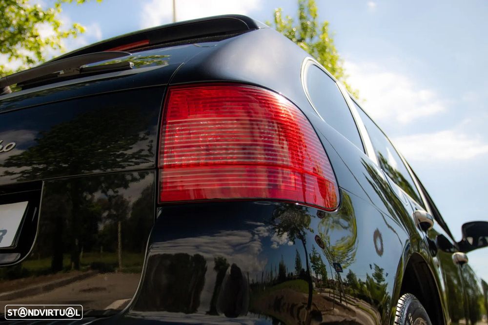 Porsche Cayenne Turbo - 34