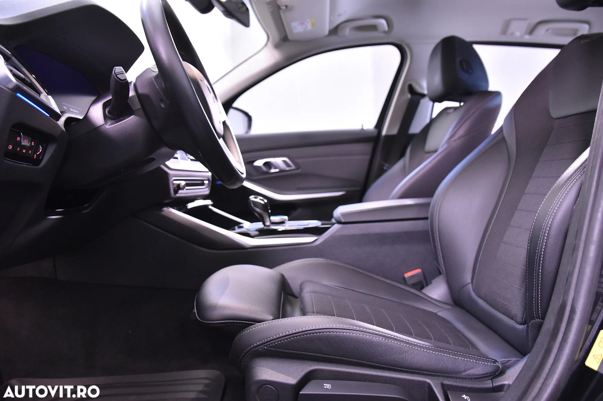 BMW Seria 3 330e xDrive AT PHEV - 25