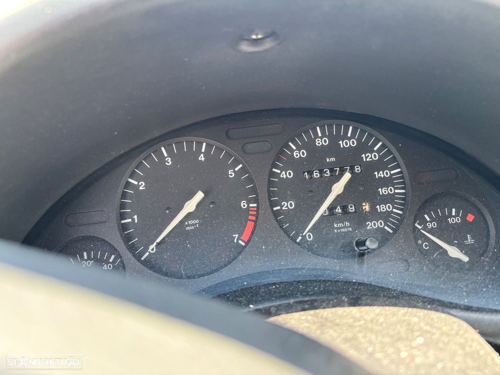 Opel Corsa 1.0 - 8