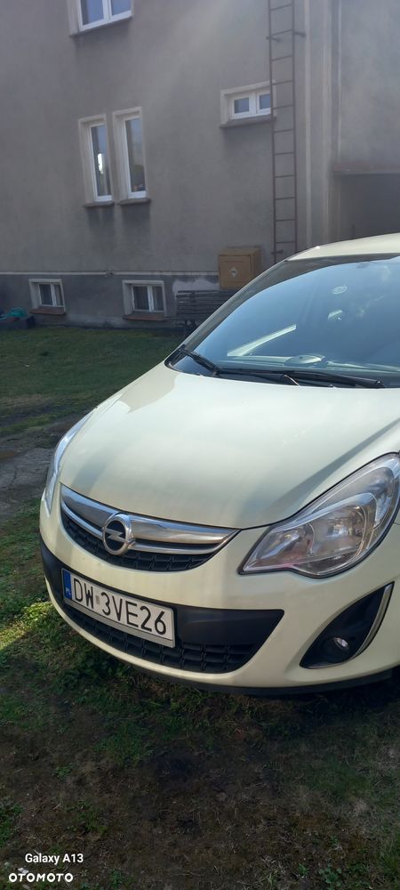 Opel Corsa 1.4 16V Satellite - 1