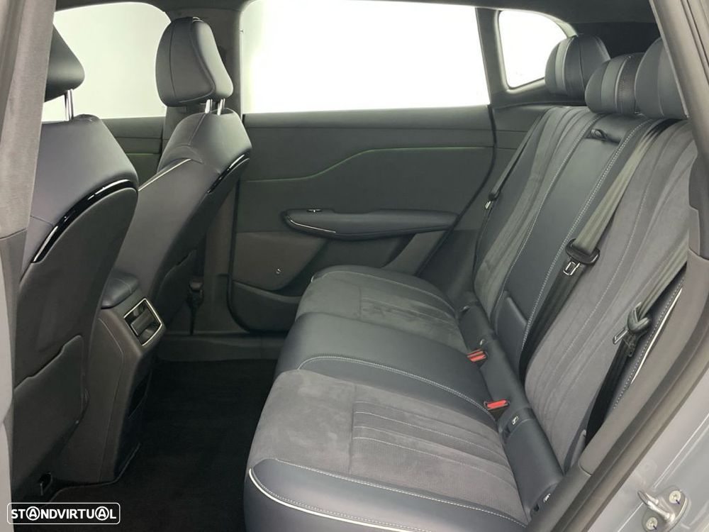 Voyah Courage 80 kWh Luxury (TT)AWD - 12