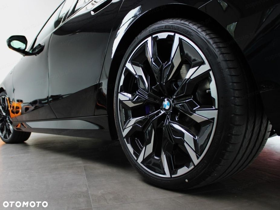 BMW Seria 5 520d xDrive mHEV M Sport - 18