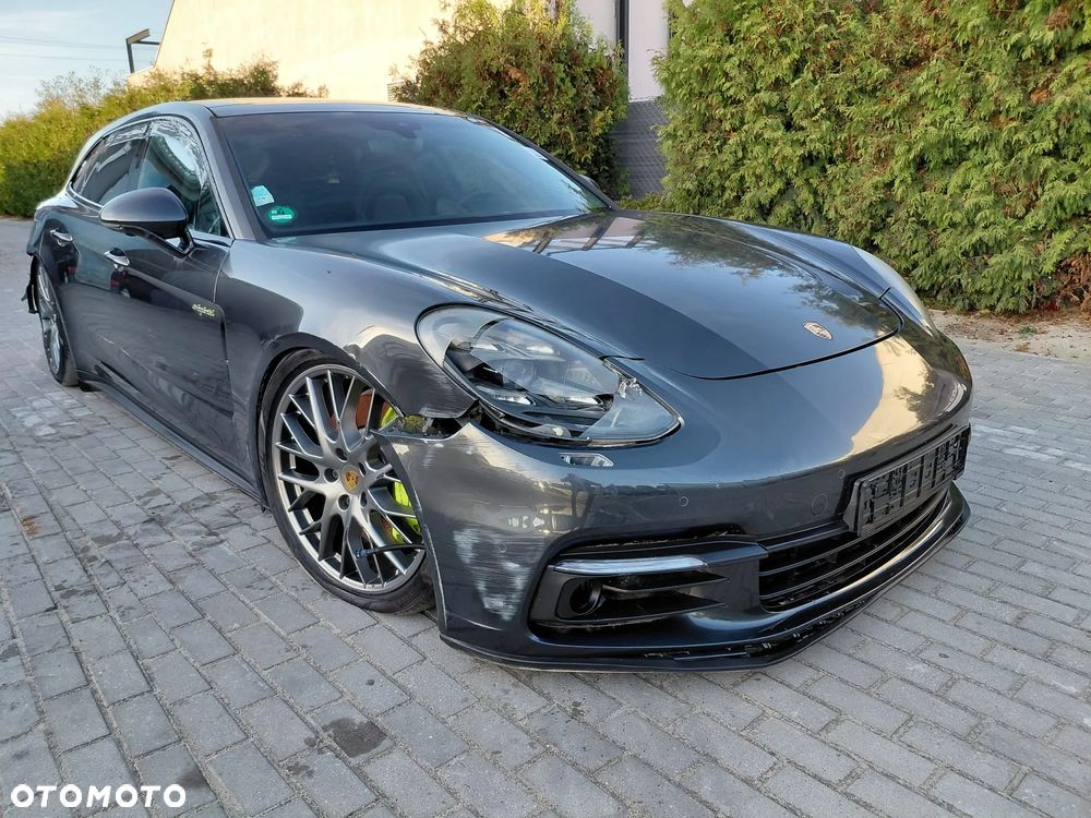 Porsche Panamera - 3