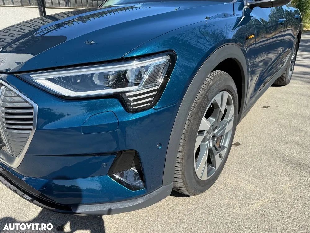 Audi e-tron 50 quattro - 8