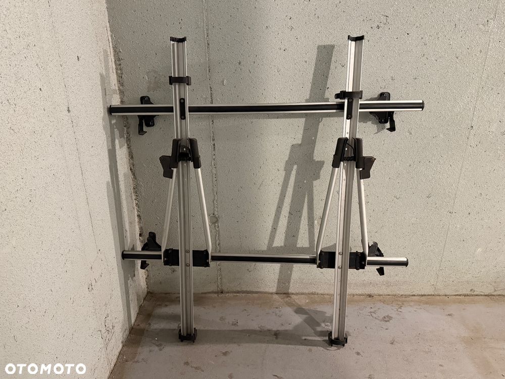 Toyota Avensis 1.8 VVT-i Luna - 27