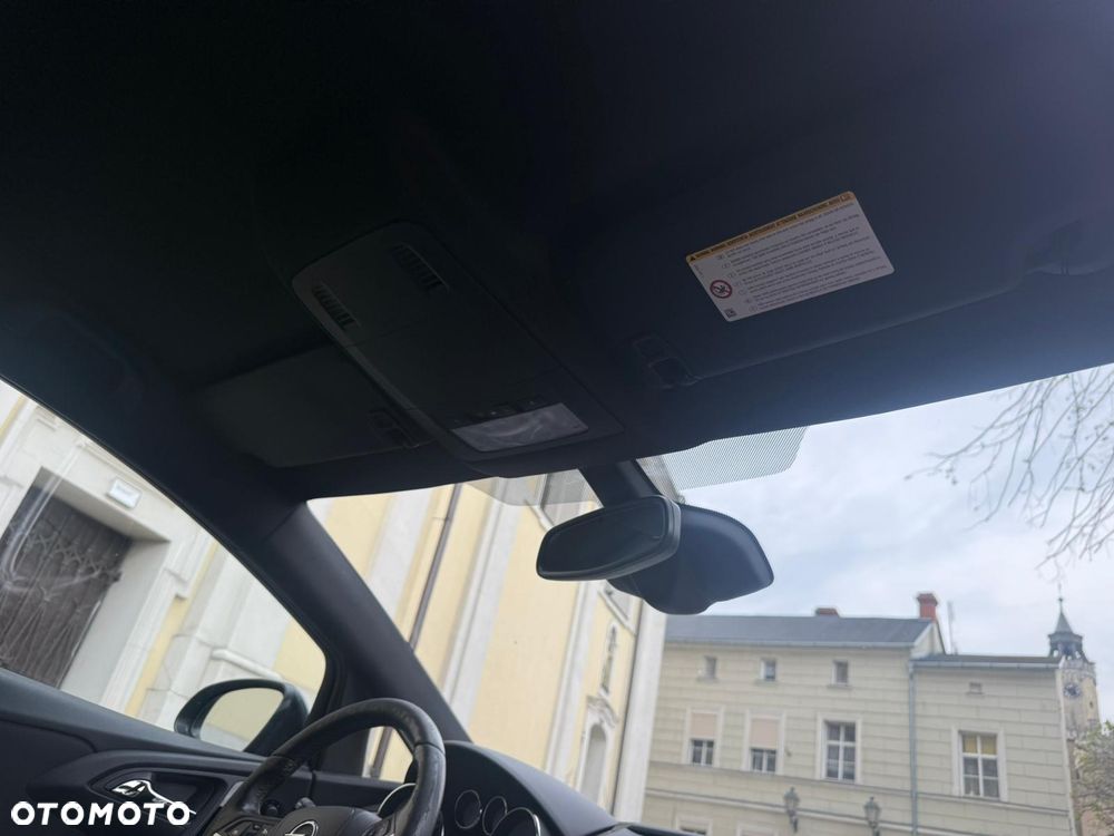 Opel Astra 1.6 Turbo Start/Stop 120 Jahre - 33