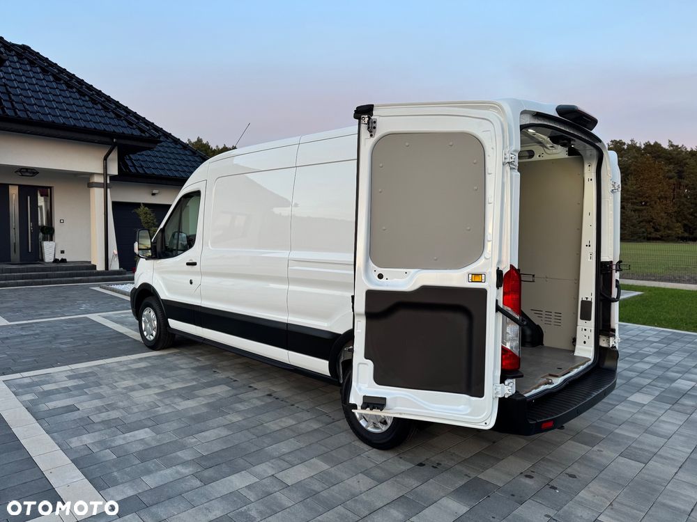 Ford Transit - 22