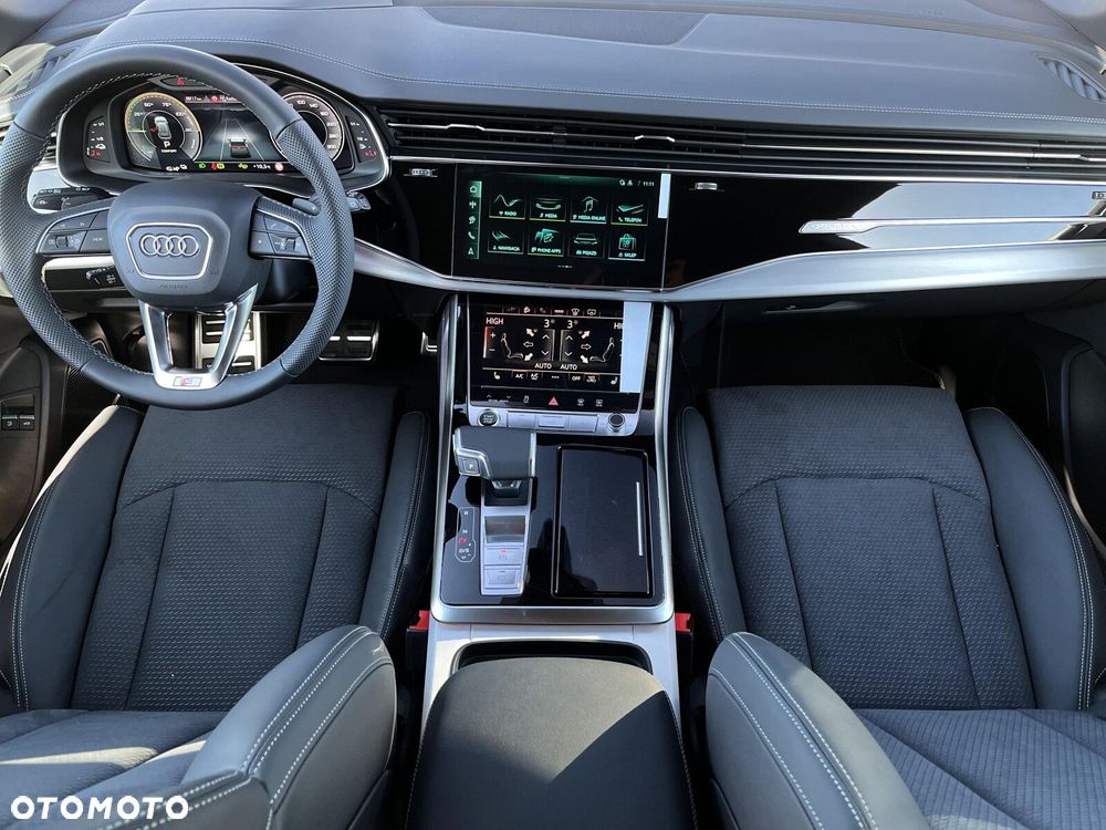 Audi Q8 - 40