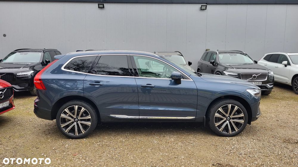 Volvo XC 60 T6 AWD Recharge Plus Bright - 4