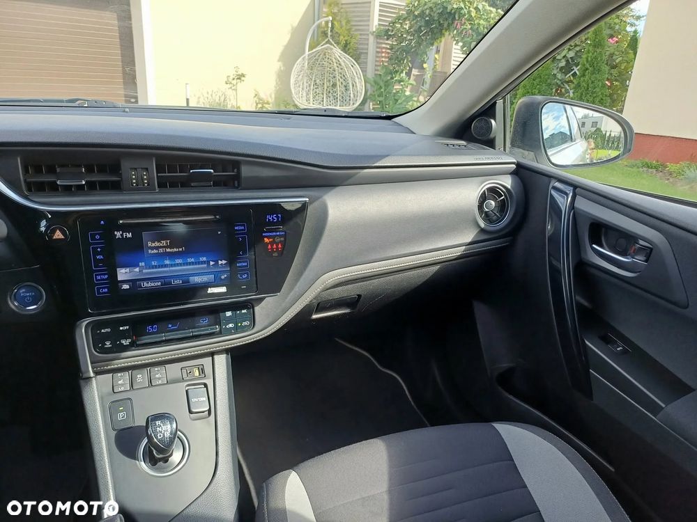 Toyota Auris 1.8 HSD Luna - 25