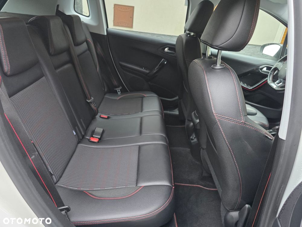Peugeot 2008 PureTech 130 Stop&Start GT-Line Edition - 14