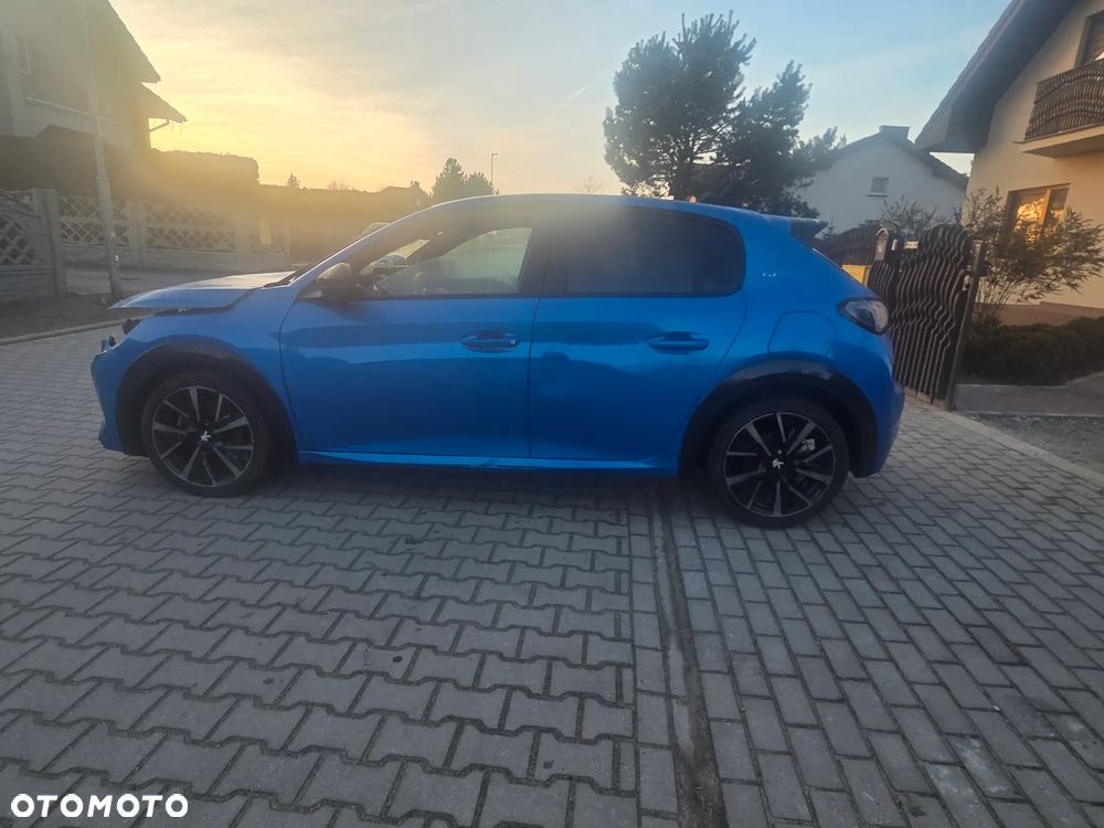 Peugeot 208 PureTech 100 EAT8 GT - 3