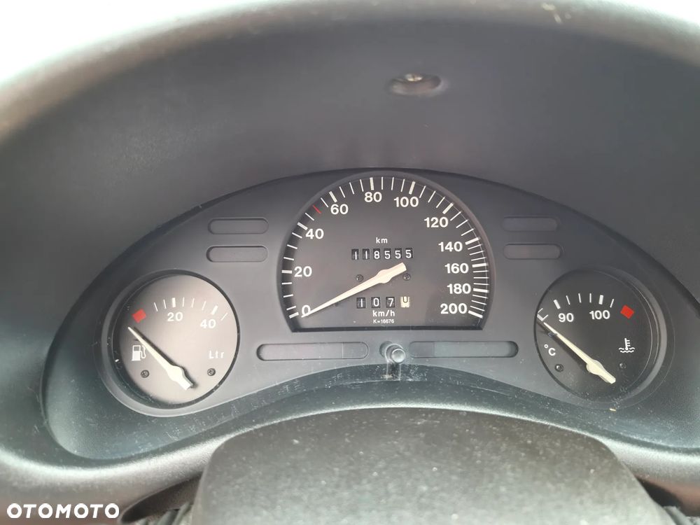 Opel Corsa 1.0 City 12v - 11