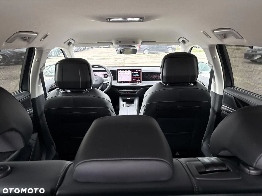 Volkswagen Passat - 31