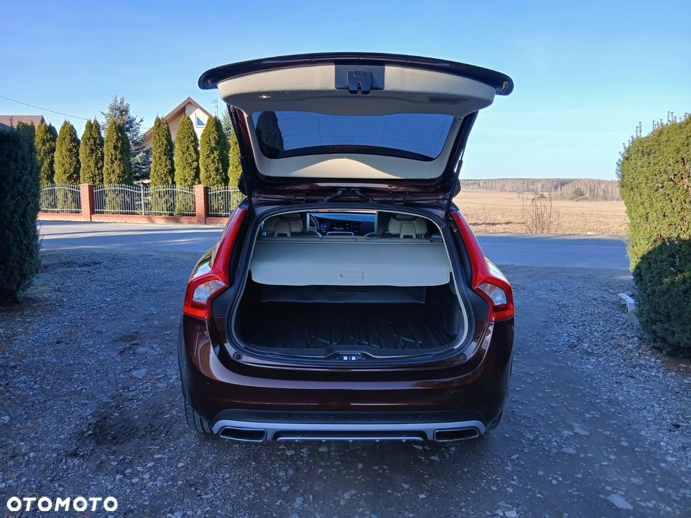 Volvo V60 Cross Country D3 Summum - 39