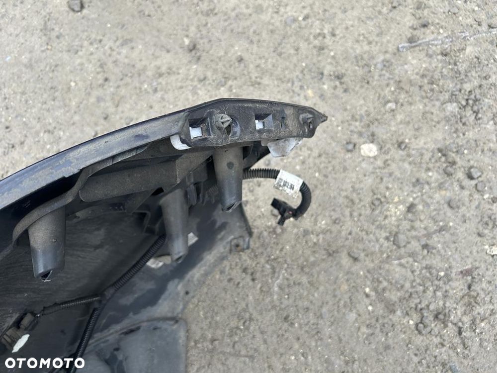 zderzak tylny tył czujniki PDC Peugeot 308 II T9 HB kod lakieru EKUD - 12